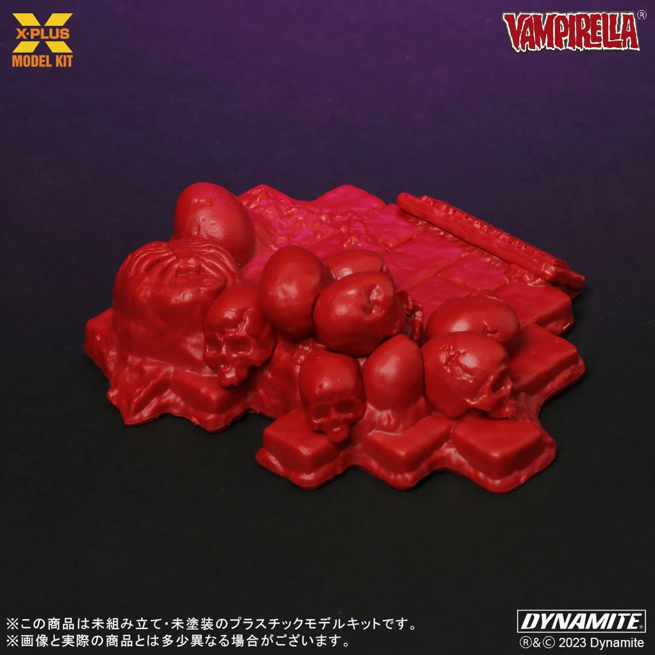 XPlus 1/8 Vampirella Jose Gonzalez Glow In The Dark Edition Plastic Model Kit 11 XPlus 1/8 Vampirella Jose Gonzalez Glow In The Dark Edition Plastic Model Kit - Image 9