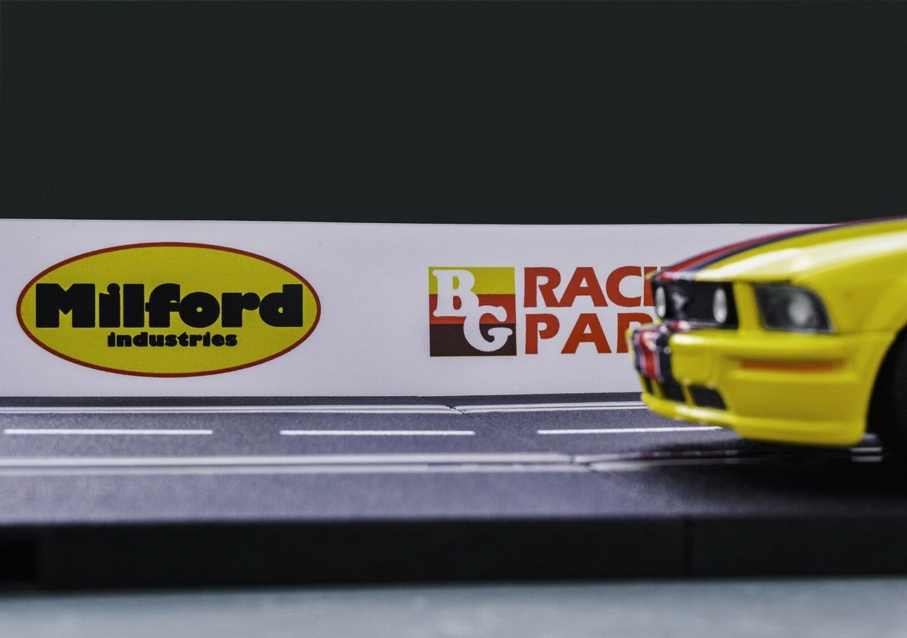 PL 6060 1/24 Slot Car Guard Rails Set - Sponsor FITS: Carrera, Marx 6 PL 6060 1/24 Slot Car Guard Rails Set - Sponsor FITS: Carrera, Marx - Image 4