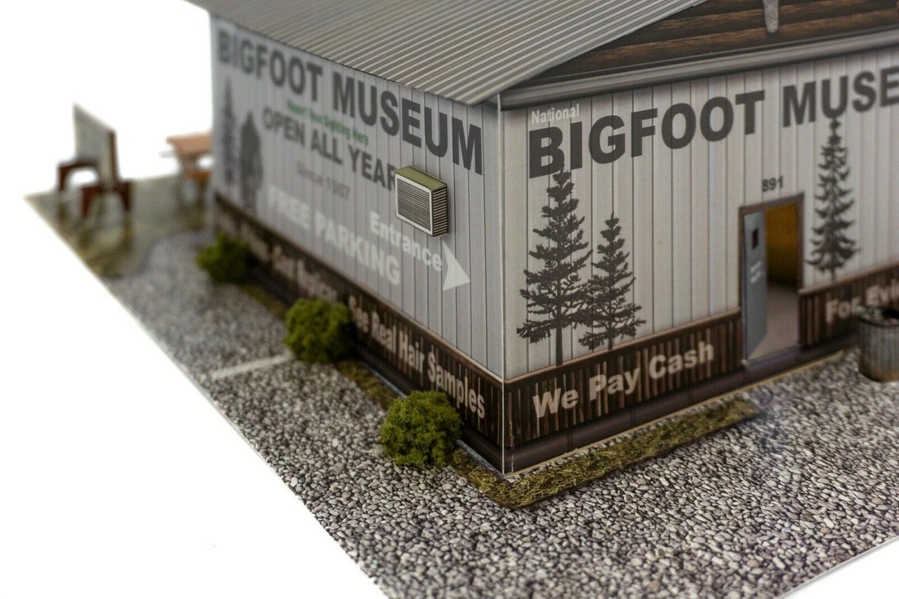 BK 4836 1:48 Scale Bigfoot Museum Model Building Kit 9 BK 4836 1:48 Scale Bigfoot Museum Model Building Kit - Image 7